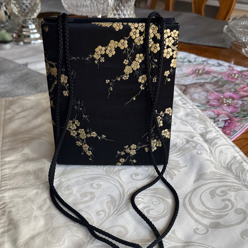 Amanda Smith Black Satin Mini Bag with Gold Floral Print - like NEW! - Picture 4 of 8